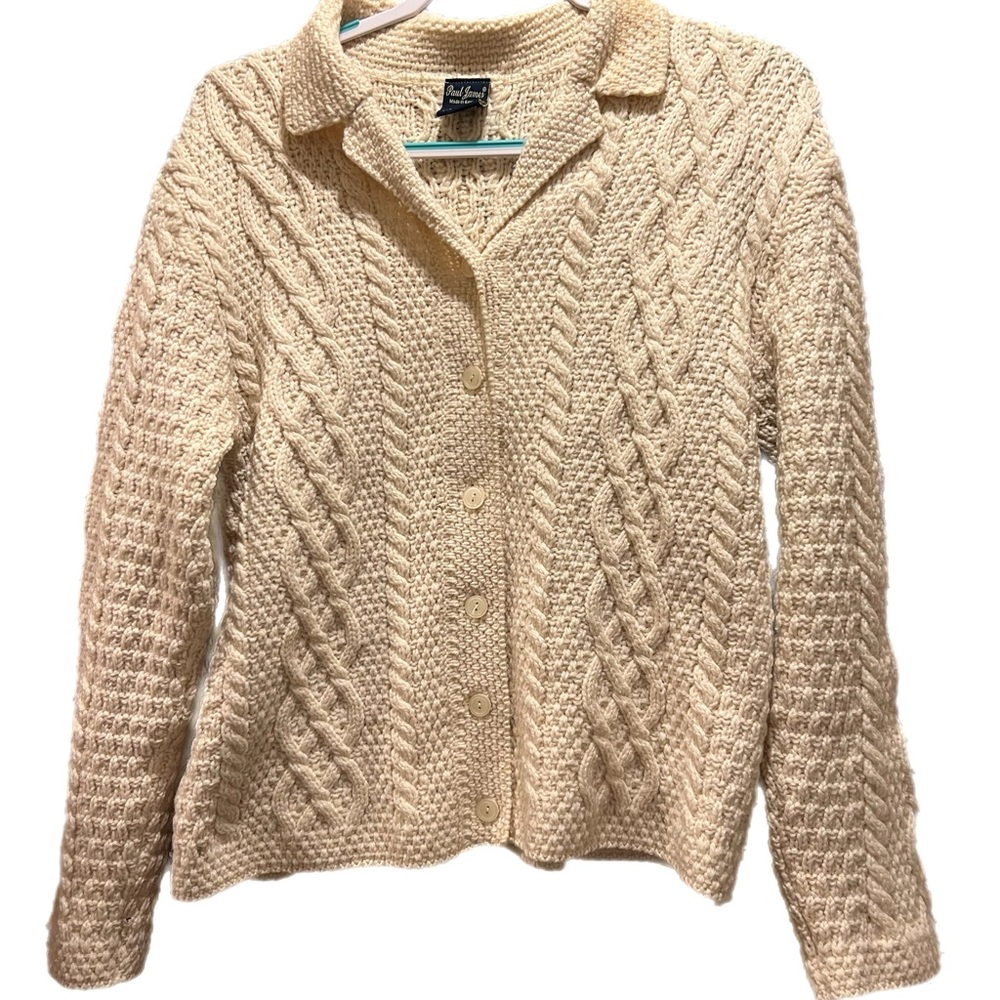 Wool sweater size L women’s great condition